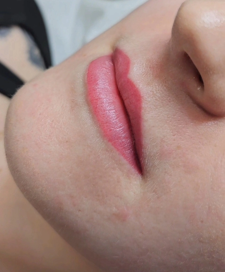 photo lèvres By Guillaume maquillage permanent